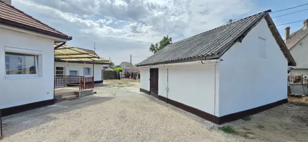 Eladó családi ház, Dunaharaszti 4 szoba 100 m² 75 M Ft