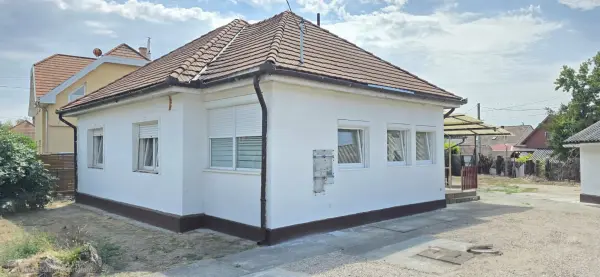Eladó családi ház, Dunaharaszti 4 szoba 100 m² 75 M Ft