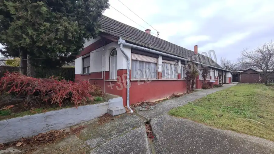 eladó családi ház, Dunaújváros