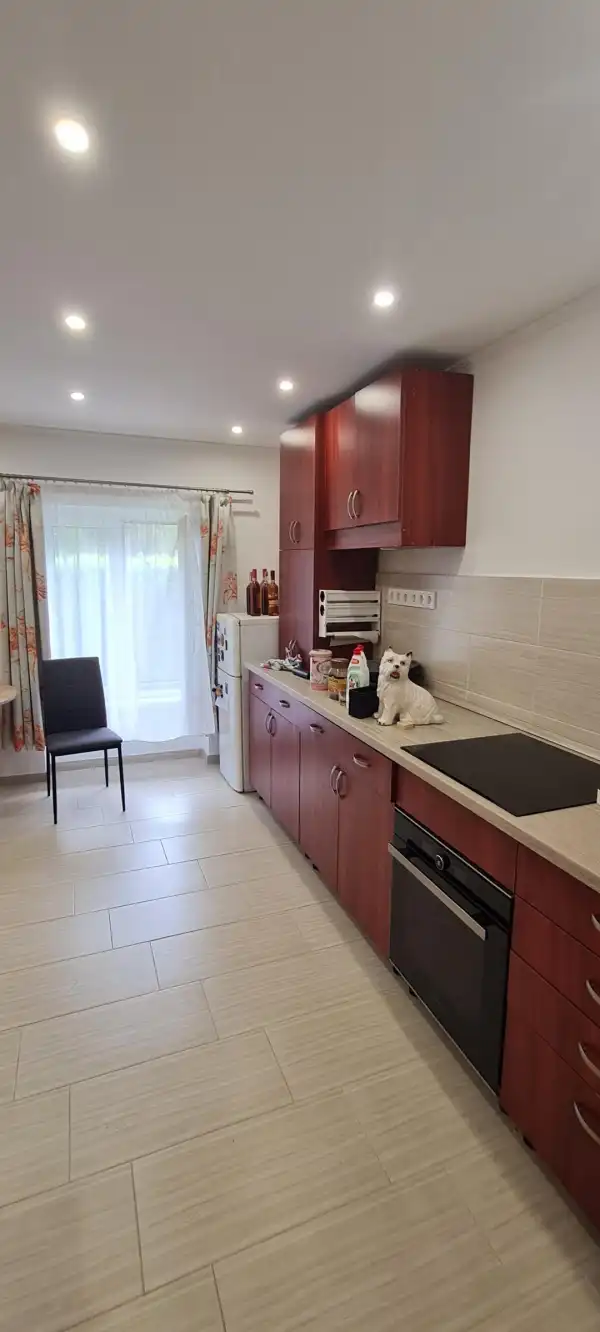 Eladó családi ház, Dunaújváros 4+1 szoba 140 m² 39.9 M Ft