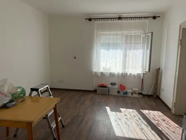 Eladó családi ház, Dunavecse 2 szoba 65 m² 30 M Ft