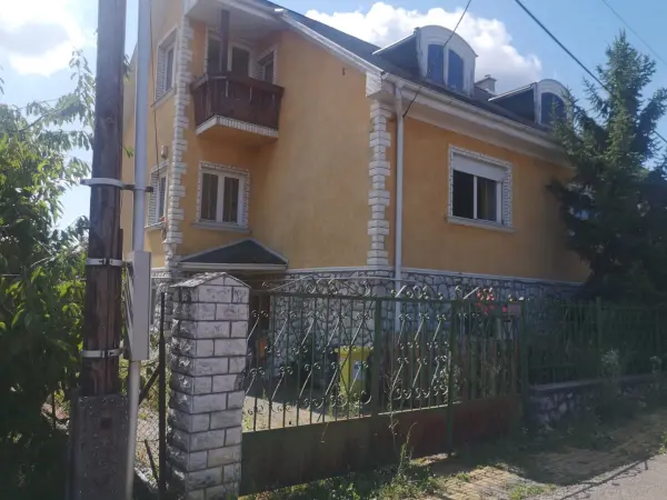 Eladó családi ház, Eger 5+2 szoba 270 m² 79 M Ft