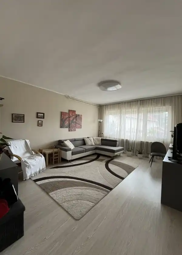 Eladó családi ház, Eger 6 szoba 230 m² 67.5 M Ft