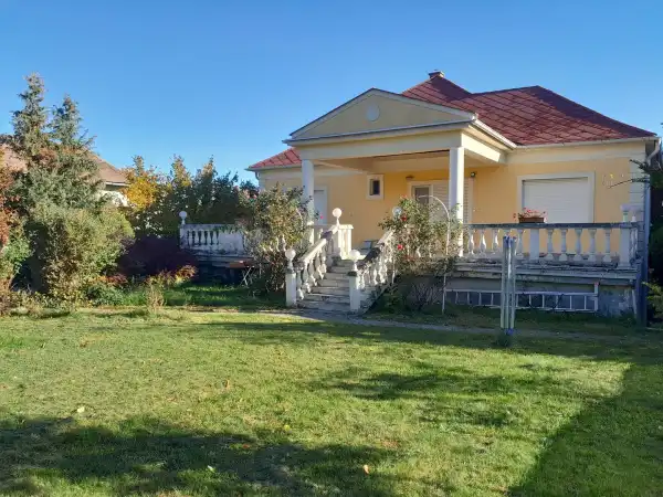 Eladó családi ház, Eger 6 szoba 270 m² 149.9 M Ft Eladó családi ház, Eger 6 szoba 270 m² 149.9 M Ft