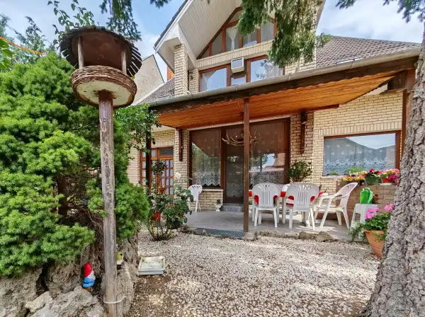 Eladó családi ház, Eger 6+1 szoba 174 m² 103 M Ft