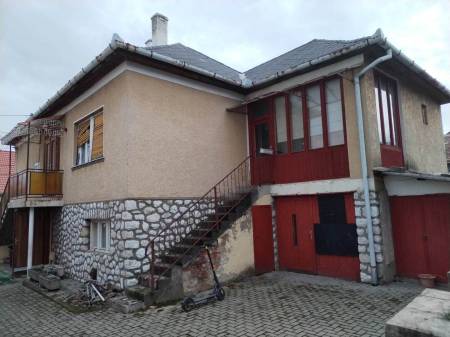 eladó családi ház, Eger