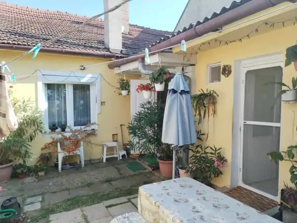 Eladó családi ház, Eger 4 szoba 140 m² 49.9 M Ft