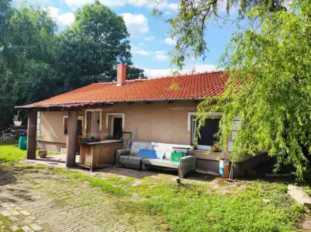 eladó családi ház, Érd
