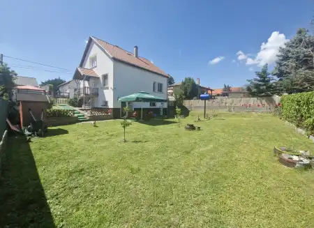 eladó családi ház, Érd