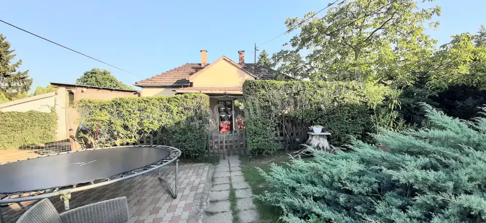 Pest megye - Erdőkertes