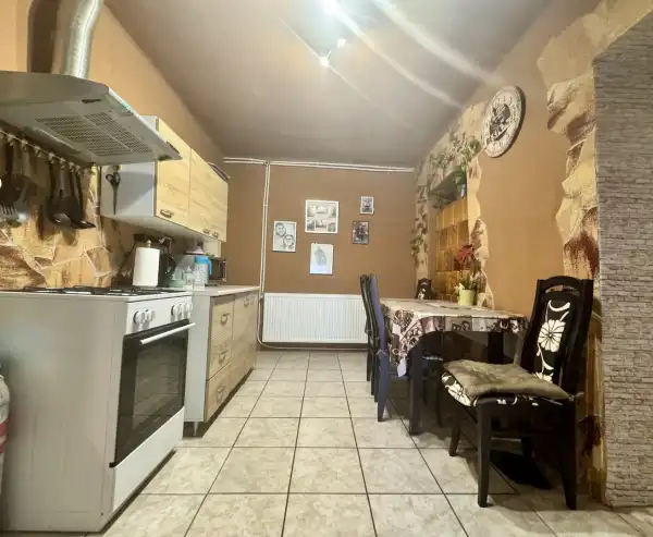Eladó családi ház, Érsekvadkert 3 szoba 104 m² 35.99 M Ft