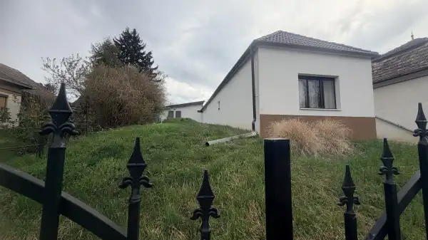 Eladó családi ház, Esztergályhorváti 3 szoba 101 m² 49.9 M Ft