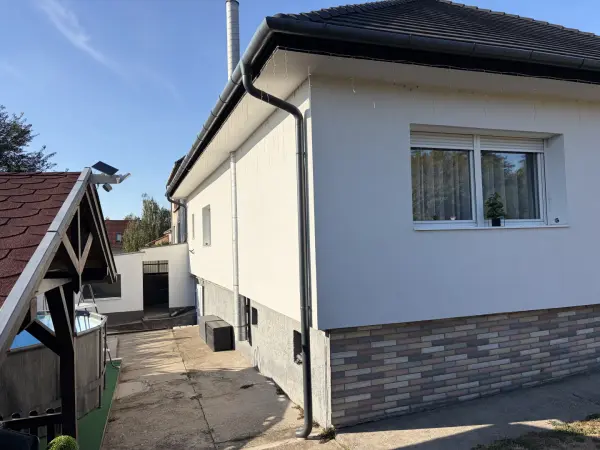 Eladó családi ház, Esztergom 2 szoba 100 m² 99 M Ft