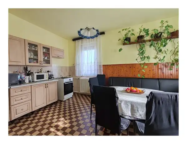 Eladó családi ház, Galgaguta 4 szoba 147 m² 45 M Ft