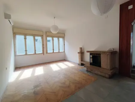 Eladó családi ház, Galgahévíz 6+1 szoba 250 m² 49.9 M Ft