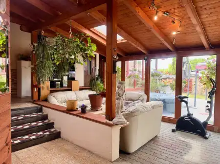 Eladó családi ház, Galgahévíz 4 szoba 188 m² 79.9 M Ft