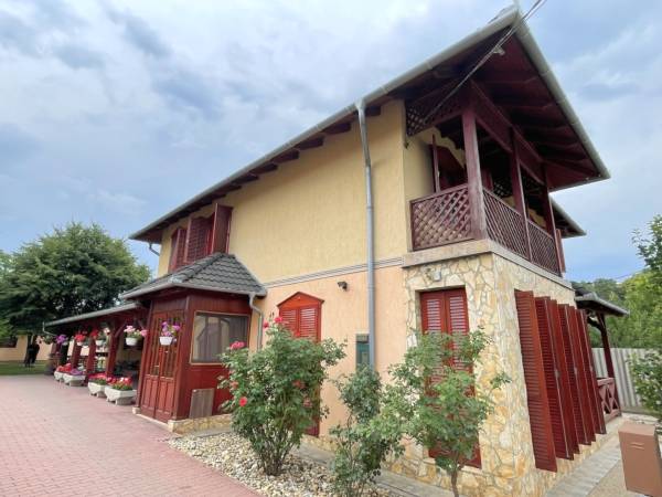 eladó családi ház, Gödöllő