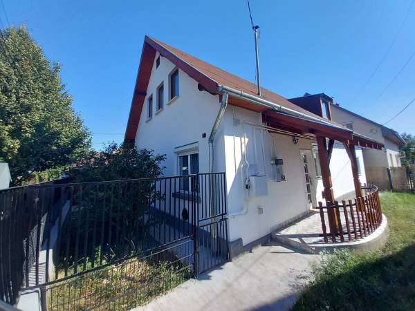 eladó családi ház, Gödöllő