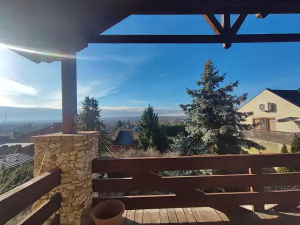 Eladó családi ház, Gödöllő 6+1 szoba 264 m² 194 M Ft