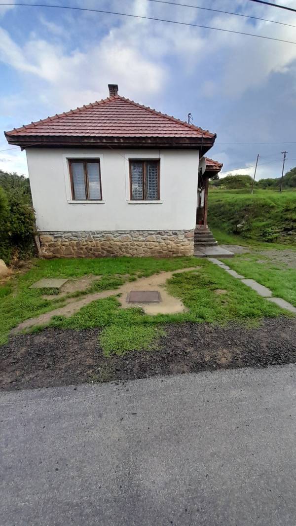 eladó családi ház, Gönc