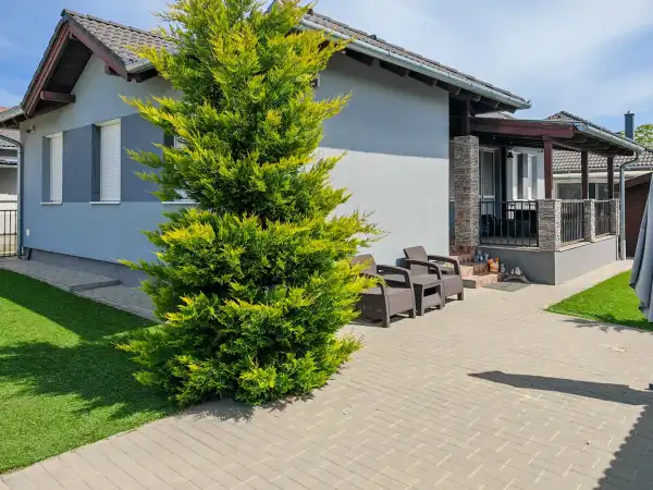 Eladó családi ház, Gyömrő 5 szoba 90 m² 125.9 M Ft