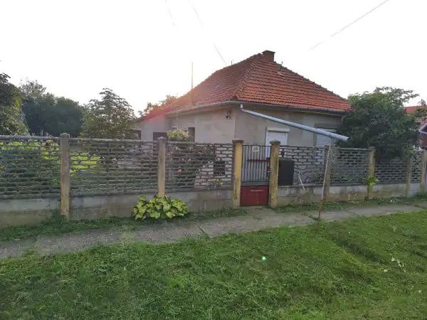 Eladó családi ház, Gyulavári 1+1 szoba 85 m² 16.9 M Ft