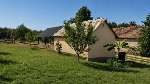 Eladó családi ház, Hajdúböszörmény-Bodaszőlő 1 szoba 18 m² 8.9 M Ft