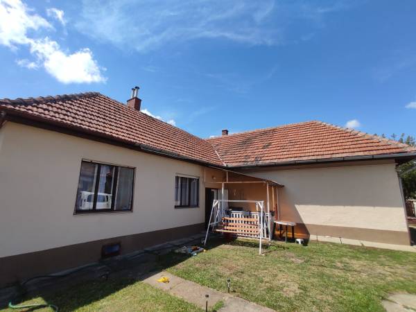 eladó családi ház, Hatvan