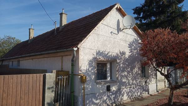 eladó családi ház, Hatvan