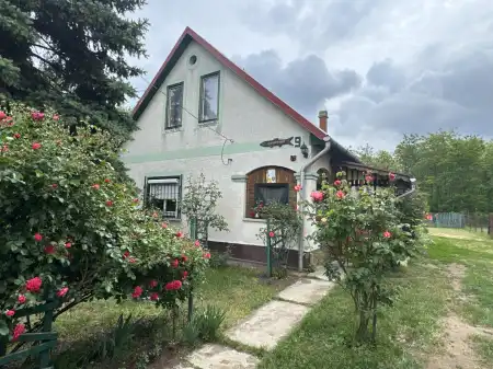 Eladó családi ház, Heves 4 szoba 130 m² 22.9 M Ft