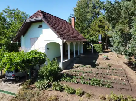 Eladó családi ház, Heves 2 szoba 67 m² 39.9 M Ft