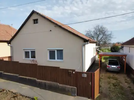 eladó családi ház, Heves