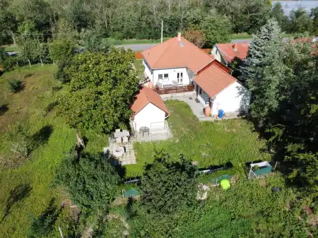 eladó családi ház, Heves