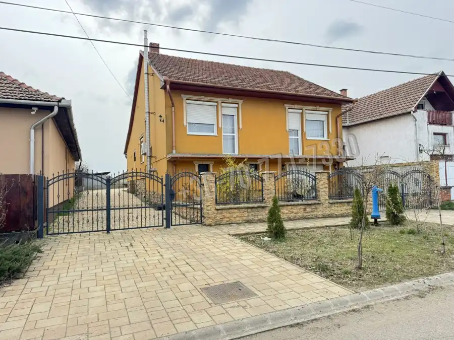 eladó családi ház, Heves