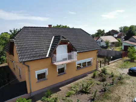 eladó családi ház, Heves