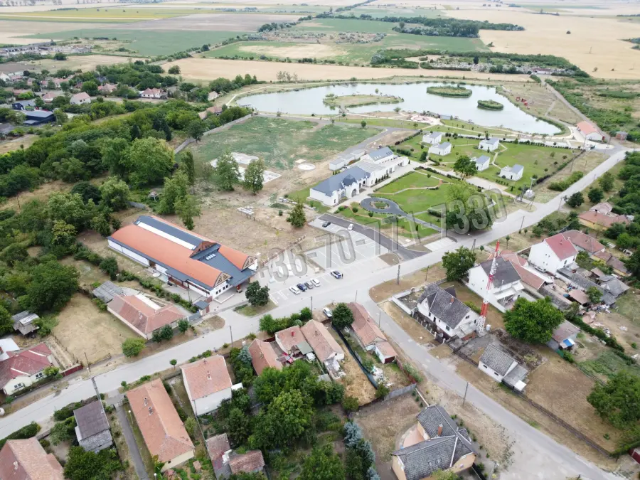 eladó családi ház, Heves