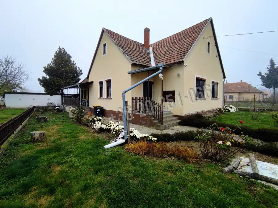 eladó családi ház, Homorúd