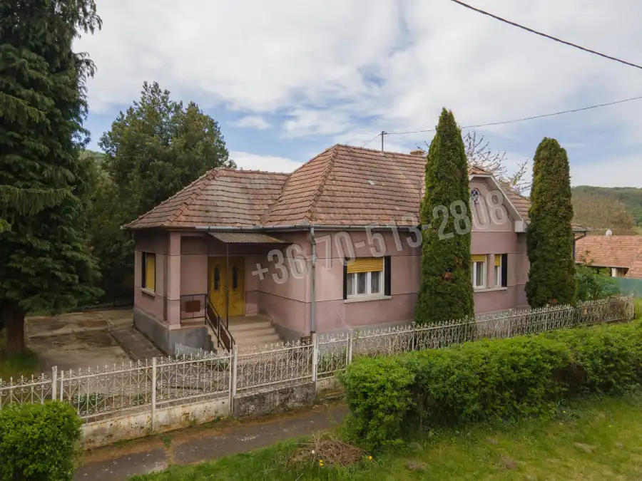 eladó családi ház, Hont