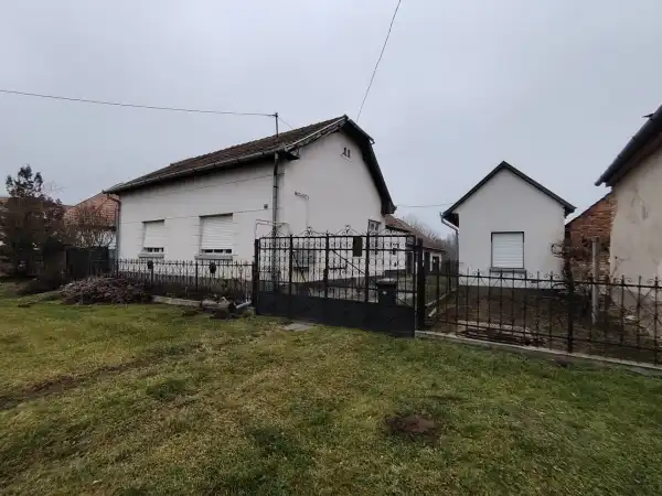Eladó családi ház, Ipolyvece 4 szoba 105 m² 23.9 M Ft