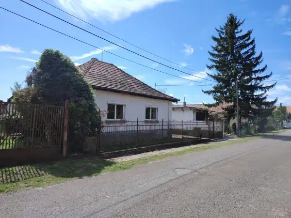 Eladó családi ház, Ipolyvece 2 szoba 58 m² 15.5 M Ft + Áfa