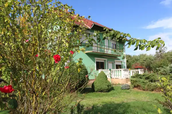 Eladó családi ház, Isaszeg 4 szoba 184 m² 127 M Ft