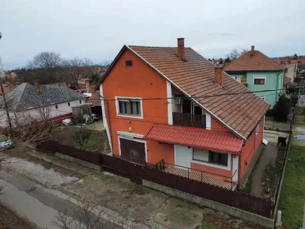 Eladó családi ház, Jászapáti 5 szoba 162 m² 34.9 M Ft