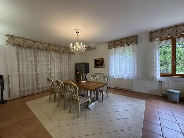 Eladó családi ház, Kecskemét 7 szoba 505 m² 248 M Ft