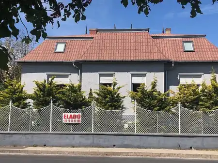 Eladó családi ház, Keszthely 5 szoba 190 m² 158 M Ft