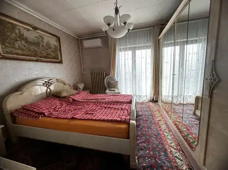 Eladó családi ház, Keszthely 5+1 szoba 250 m² 127 M Ft