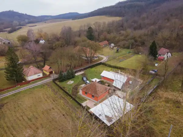 Eladó családi ház, Kisecset 2 szoba 52 m² 32.9 M Ft