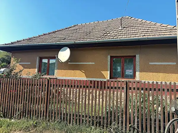 Eladó családi ház, Kisecset 2 szoba 56 m² 12.9 M Ft
