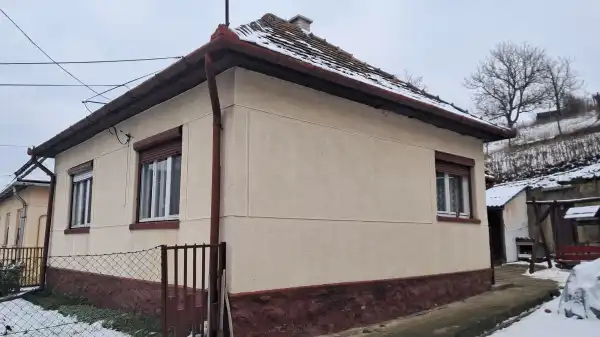 Eladó családi ház, Kishartyán 3 szoba 64 m² 17.9 M Ft