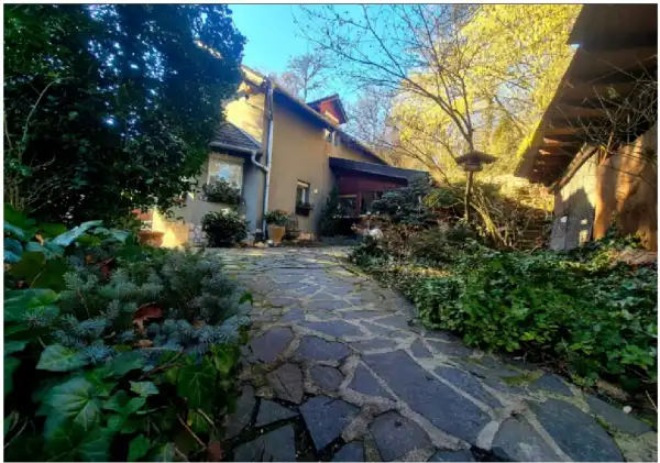 Eladó családi ház, Kismaros 3+2 szoba 160 m² 154.9 M Ft