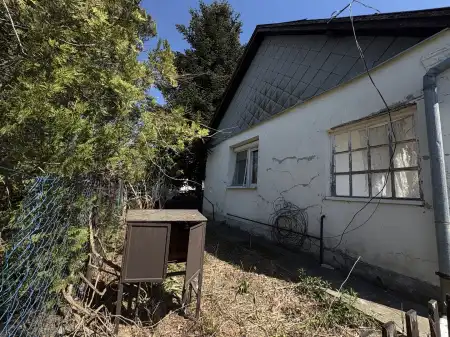 eladó családi ház, Kóka